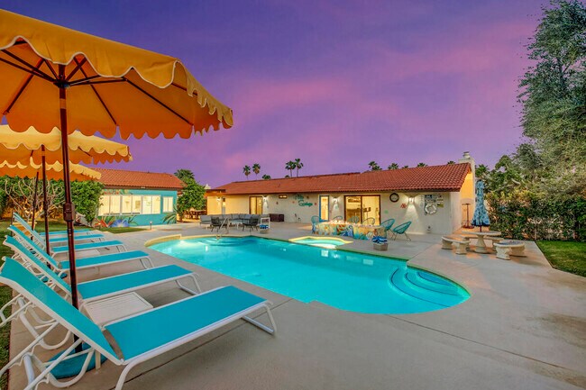 Building Photo - 2230 Tamarisk Rd