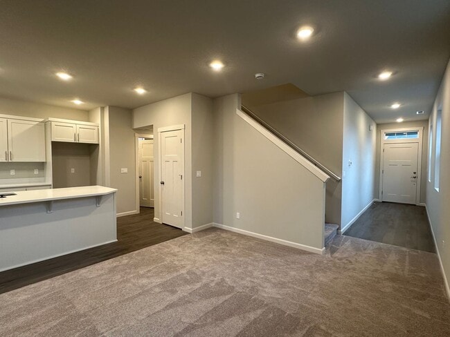 Building Photo - 6157 Savannah St SE