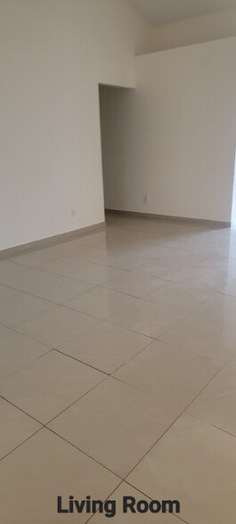 Building Photo - 7030 S Placita Del Mundo