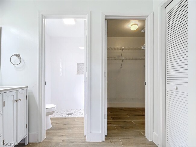 Building Photo - 88 Erie Dr