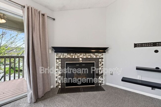 Building Photo - 6591 Brigham Sq