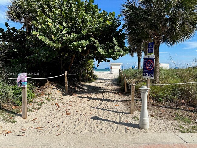 Building Photo - 6039 Collins Ave