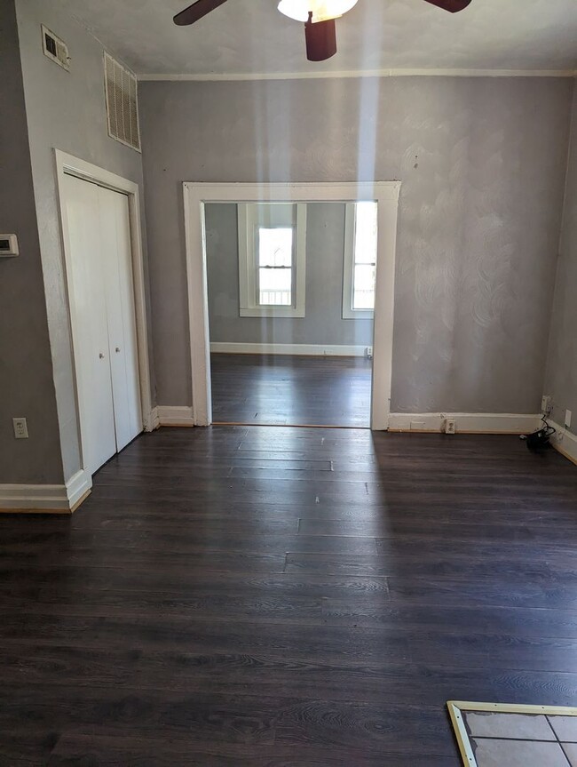 Building Photo - MOVE IN READY 4 Bedroom in the Heart of Po...