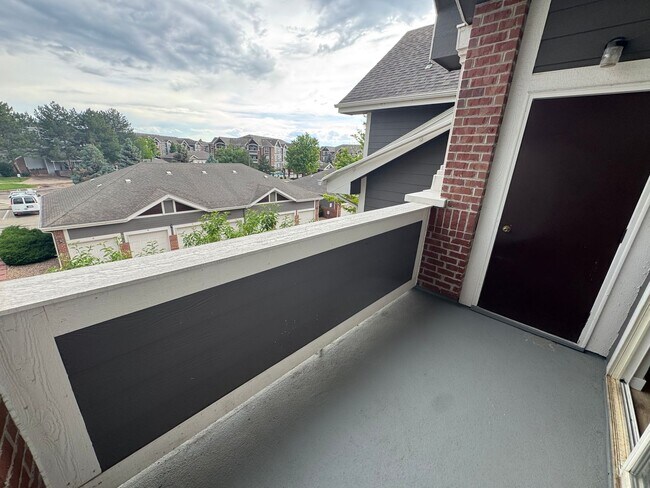Building Photo - Spacious Condo in the Heart of Aurora