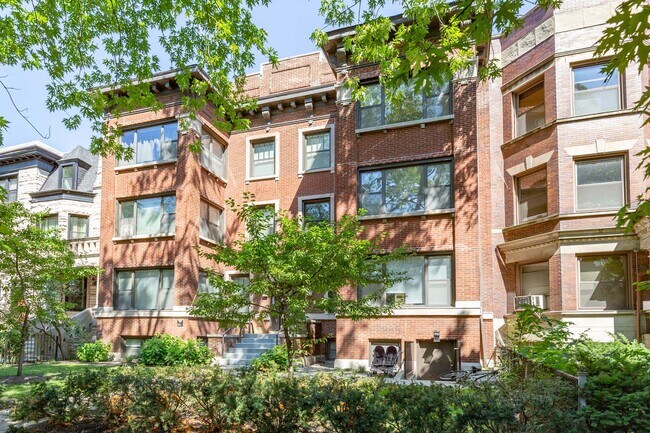 Building Exterior - 5111 S. Kimbark Avenue