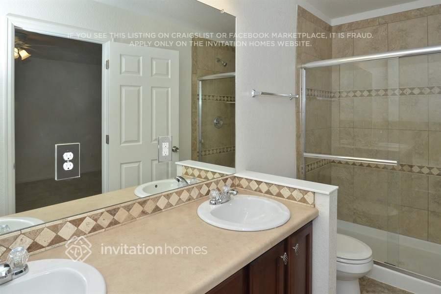 Building Photo - 20621 Randolph Pl