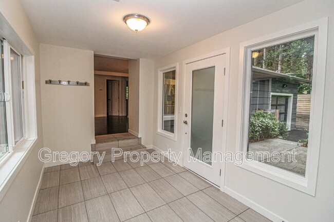 Building Photo - 19547 53rd Ave NE