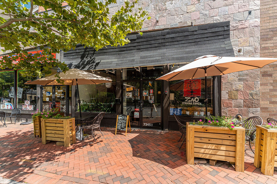 Zao Ramen is one of many restaurants in walking distance! - 4242 East West Hwy