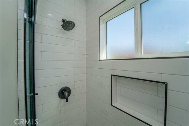 Building Photo - 7420 S Hobart Blvd