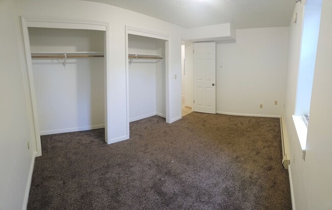 Building Photo - 609 S 5th W