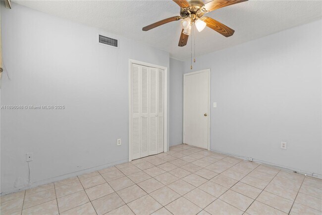 Building Photo - 3020 Marcos Dr