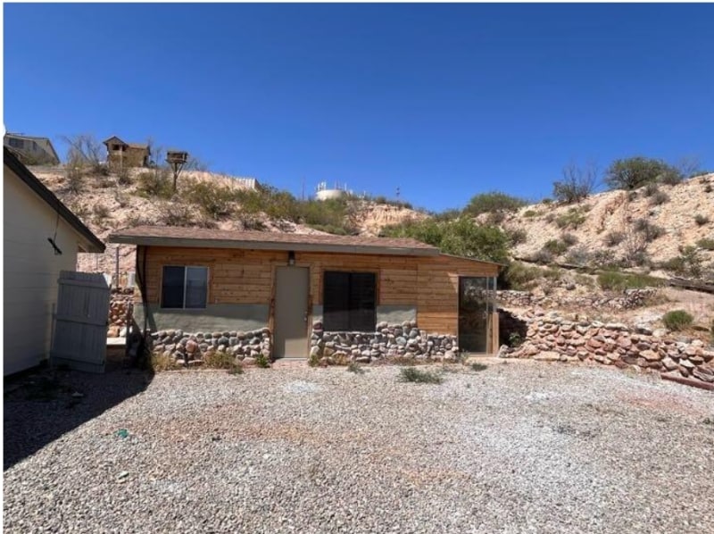Building Photo - 238 E Pederson Dr