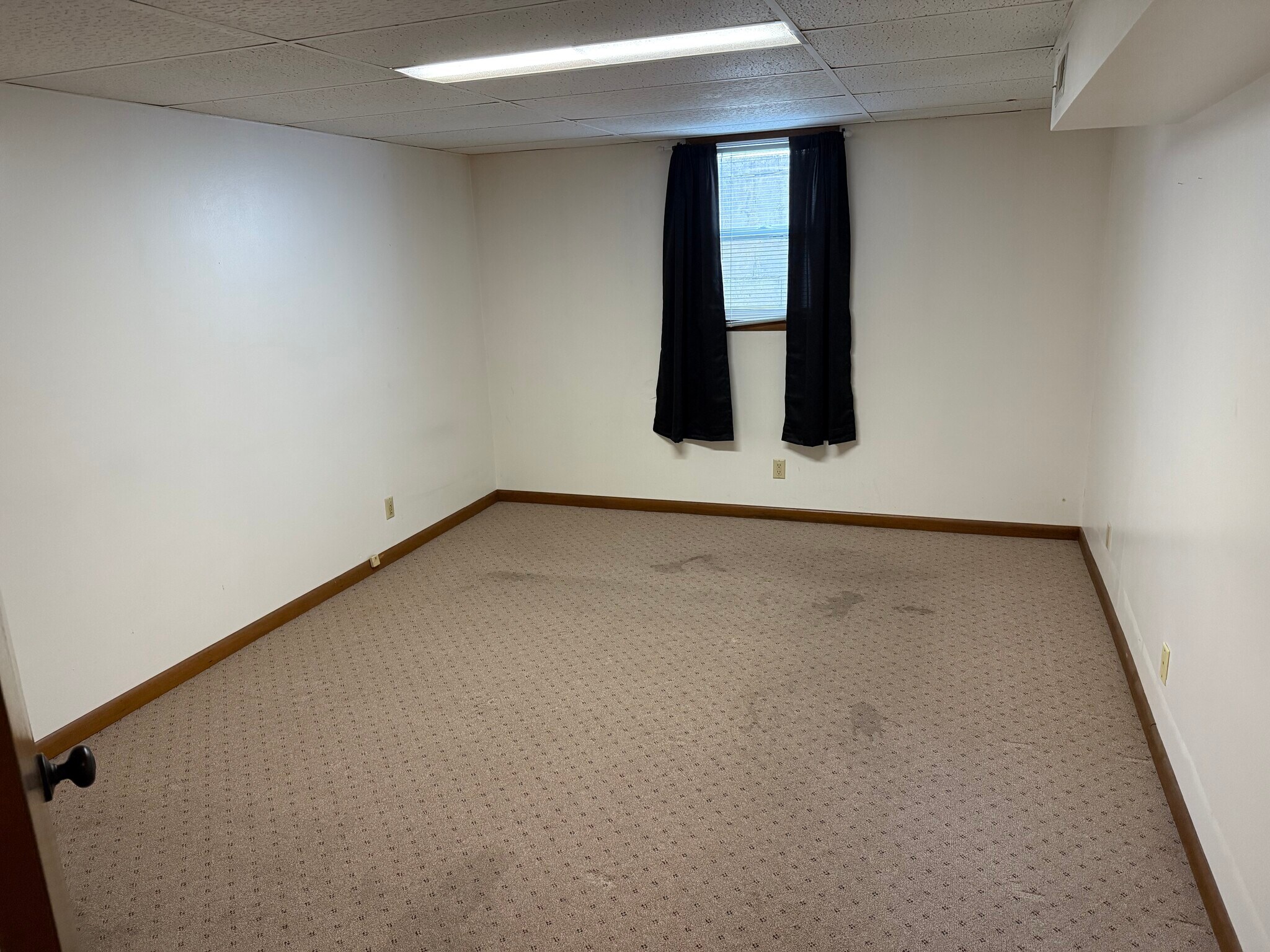 Building Photo - 2225 Yount St