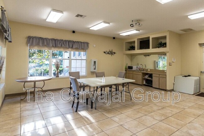 Building Photo - 1286 Shallcross Ave