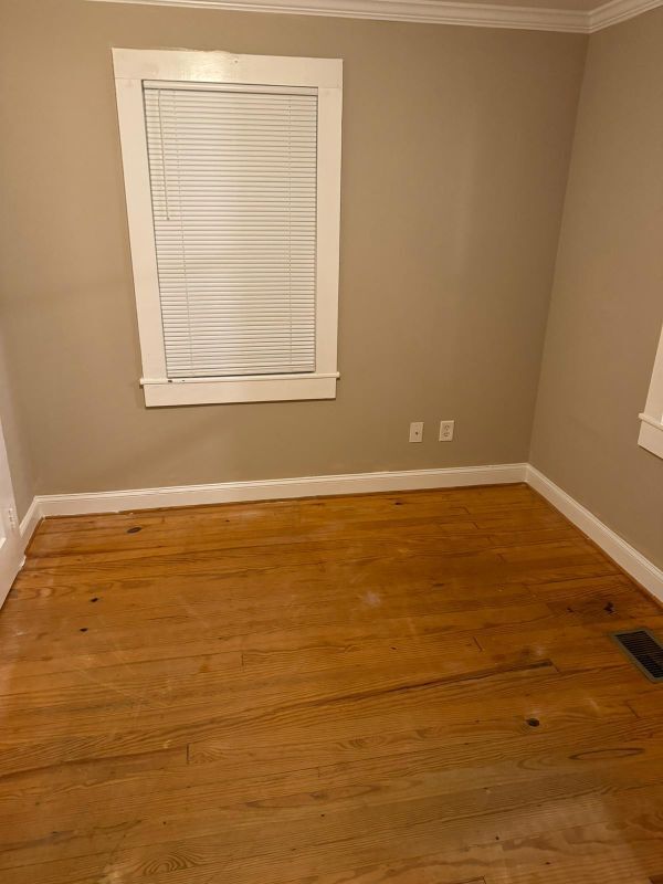 Building Photo - 4354 Pineview Dr