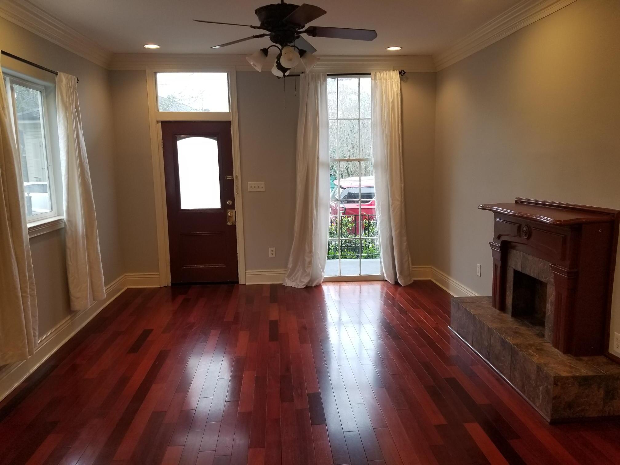 Living room - 1023 General Taylor