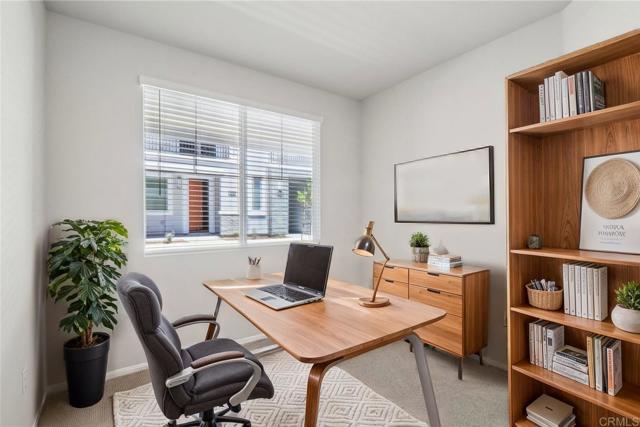 Building Photo - 2206 Saltbush Dr