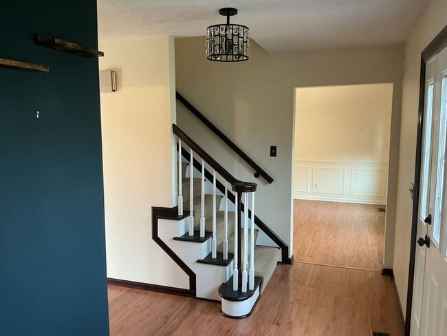 Building Photo - 1851 Foxhollow Dr