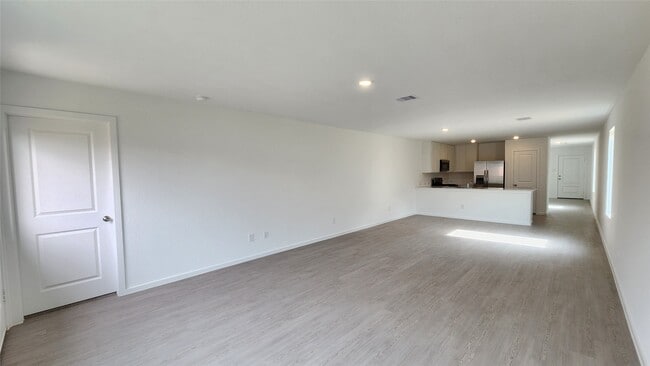 Building Photo - 16723 Old Wagon Wy