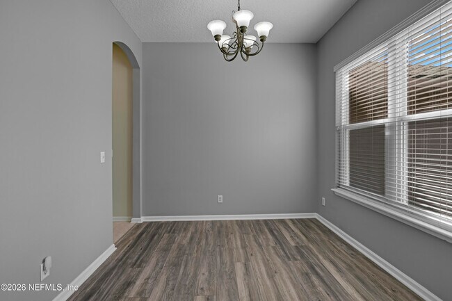 Building Photo - 695 Sid Dr