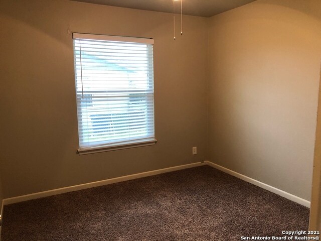 Bedroom - 8614 Ludtke Ave