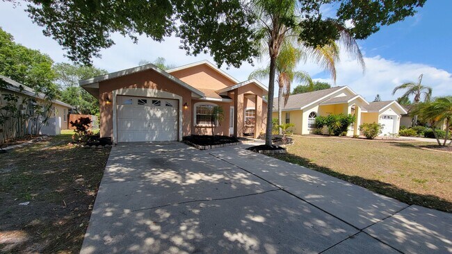 Building Photo - Fantastic 3 Bed/ 2 bath + Den ~ UTC Distri...