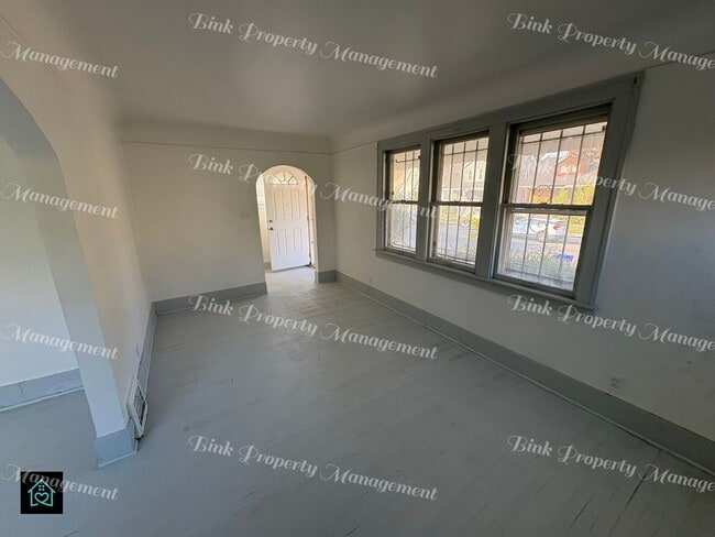 Building Photo - 17390 Waltham St