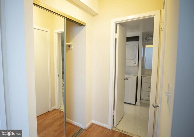 Building Photo - 5505 Seminary Rd