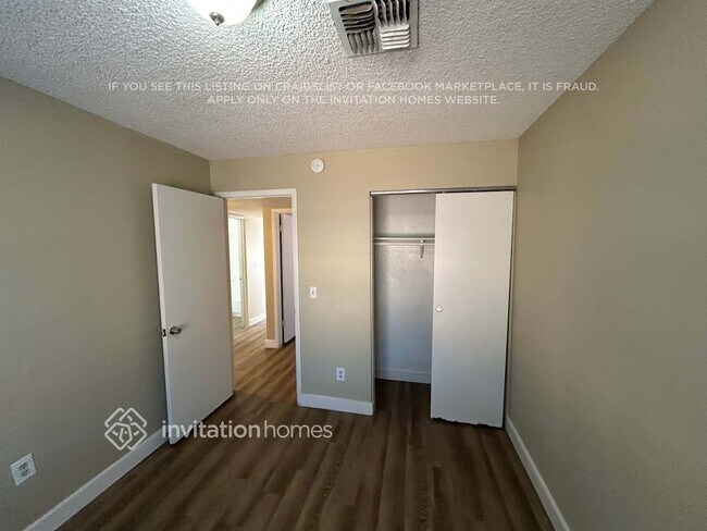 Building Photo - 7129 W Merrell St