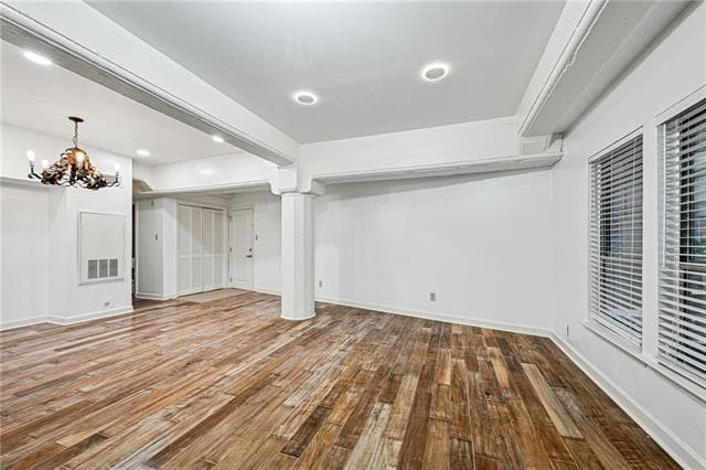 Building Photo - 333 Julia St