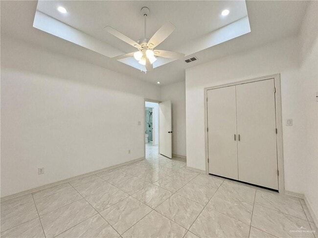 Building Photo - 7723 Villa Rama S St