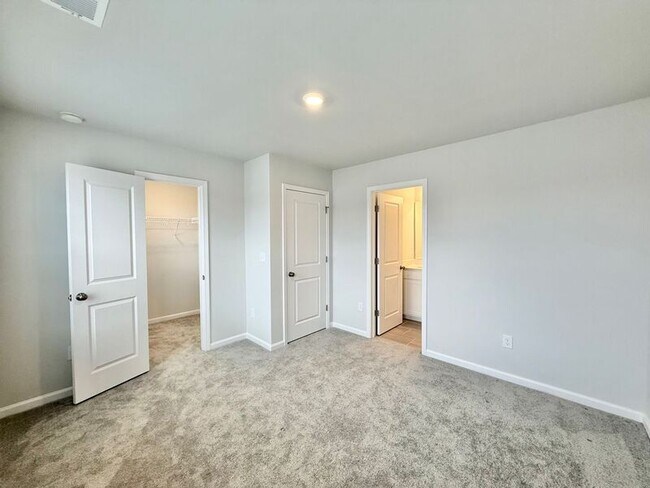 Building Photo - 1775 Night Sky Trl