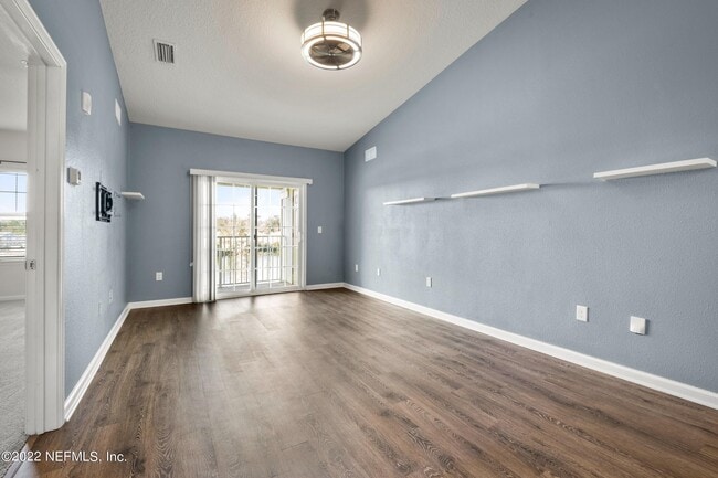 Building Photo - 4932 Key Lime Dr