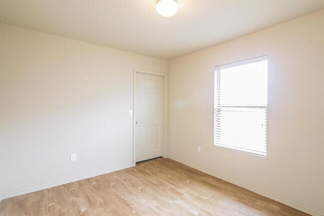 Building Photo - Hunters Pond - 10238 Hunters Pond, San Ant...