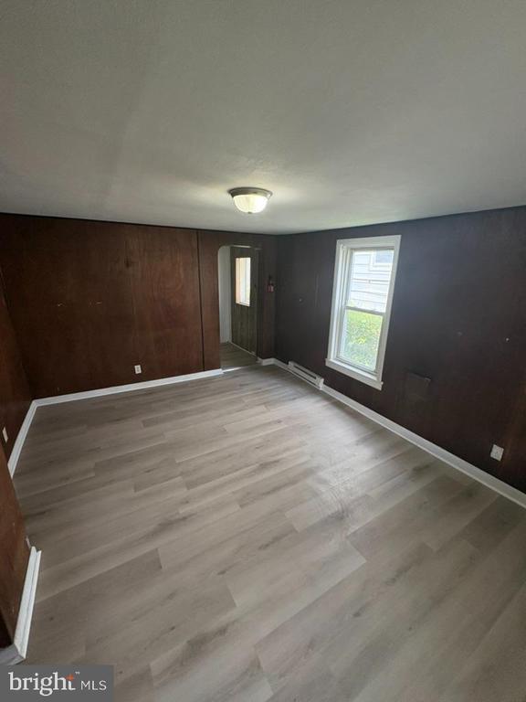 Building Photo - 1113 Elm St