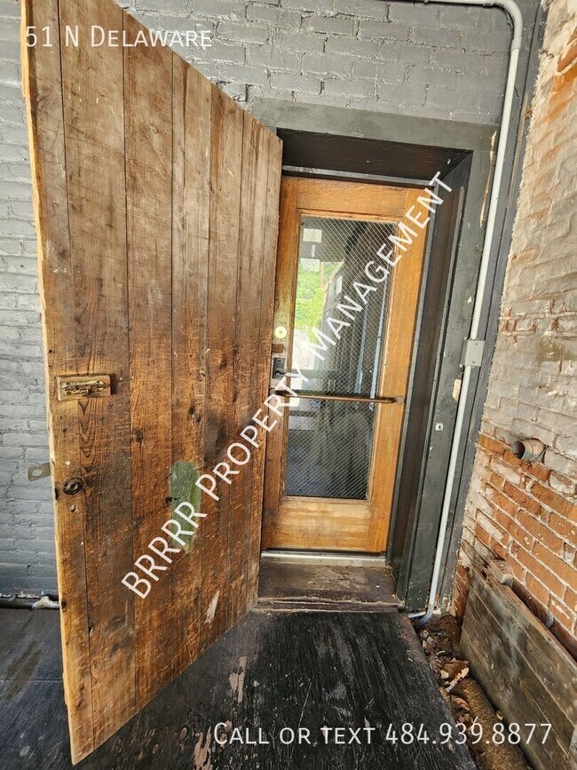 Building Photo - 51 N Delaware Dr