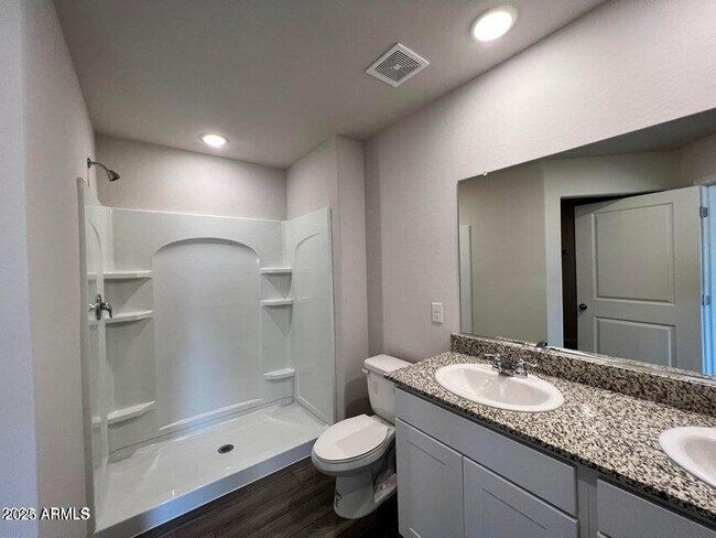 Building Photo - 2048 E Velvet Pl