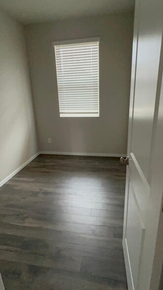 Building Photo - 4259 Savannah Loop NE