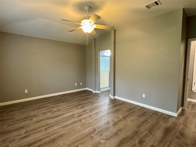 Building Photo - 9104 Heiden Lane