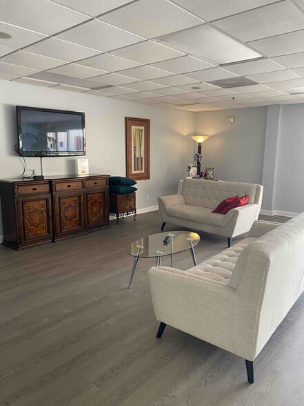 Building Photo - 8775 20th St