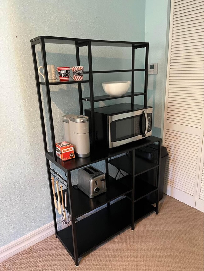 Building Photo - 138 Lismore Ln