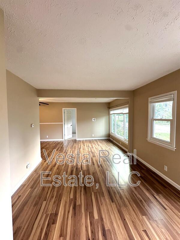 Building Photo - 606 Cullom St