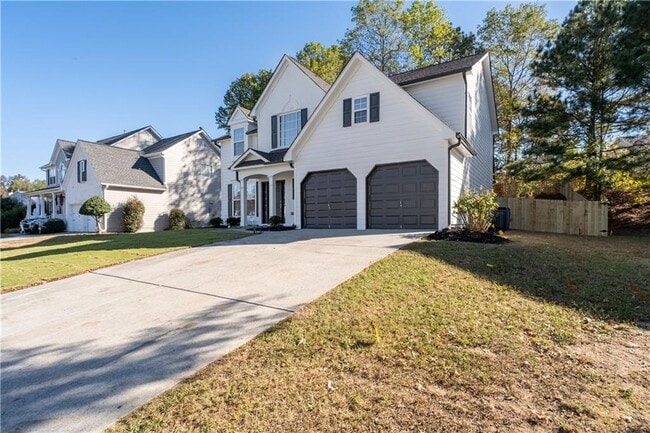 Building Photo - 2871 Belfaire Lake Dr