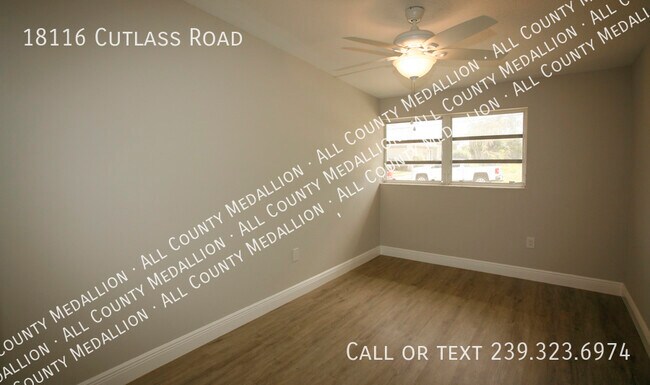 Building Photo - Fort Myers Beach Sailboat Access Home in t...