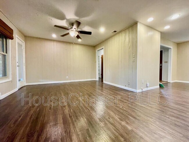 Building Photo - 4816 15th St