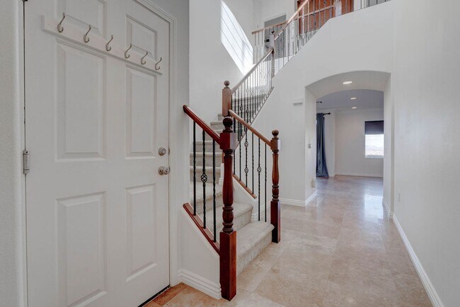 Building Photo - 31 Via Mantova