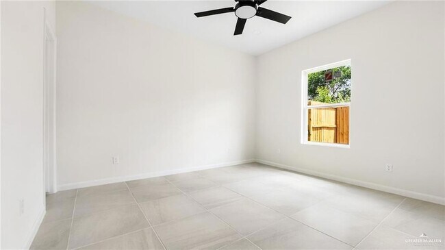 Building Photo - 2609 Bald Cypress Dr