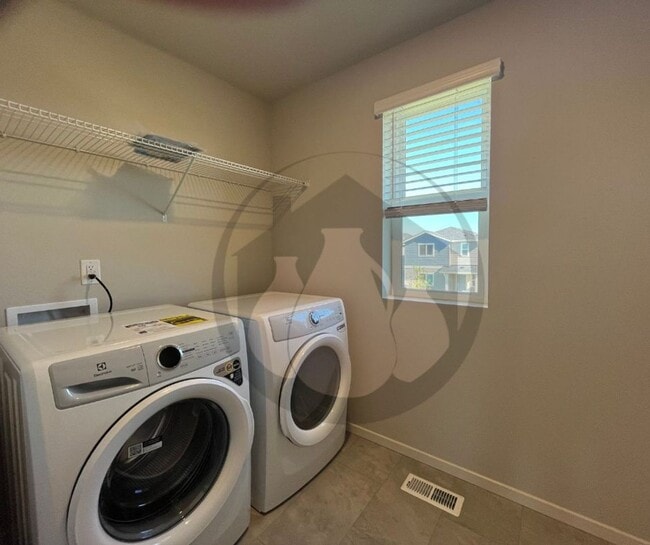 Building Photo - Brand New Unit- Rent Ready-  1/2 Off First Full Months Rent