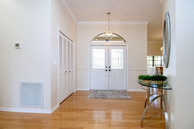 Building Photo - Palm Aire Fully Furnished Rental
