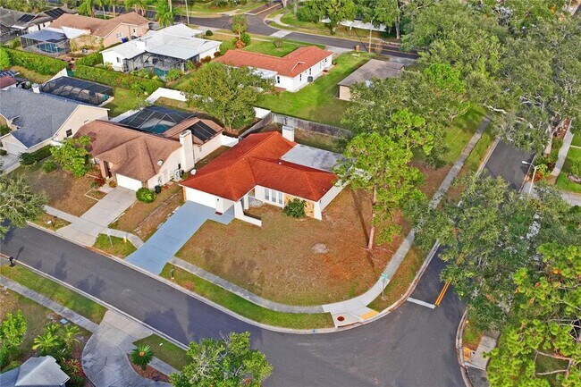 Building Photo - 2502 Indigo Dr